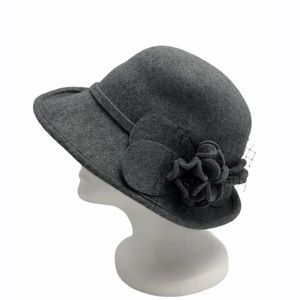 SIGGI Gray 100% Wool Hat Women Size‎ Medium